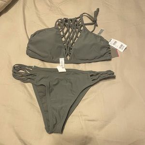 Olive Tillys Large bikini